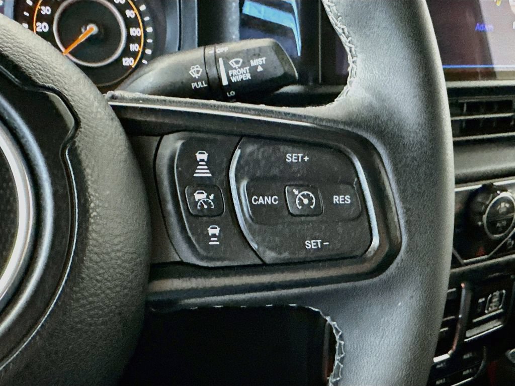 Used 2025 Jeep Gladiator Rubicon AWD/4WD image 26