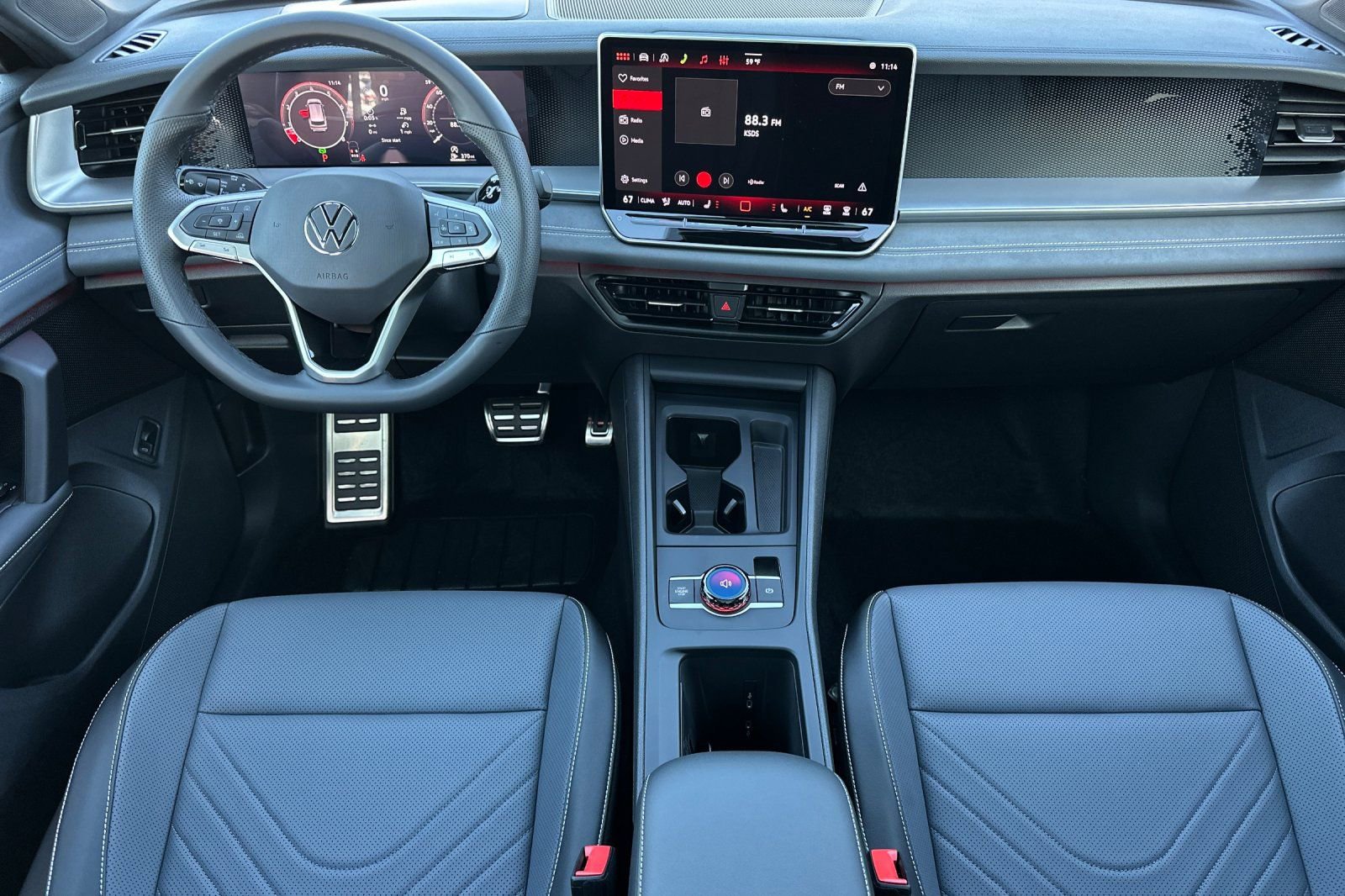 New 2026 Volkswagen Tiguan SE R-Line FWD image 11