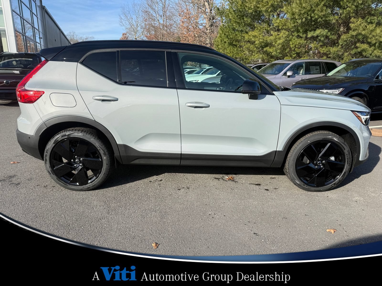 Used 2026 Volvo XC40 B5 Ultra w/ Protection Package Premier AWD/4WD image 9