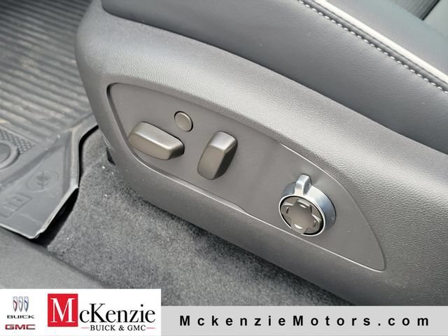 New 2026 Buick Enclave Avenir w/ Super Cruise Package FWD image 8