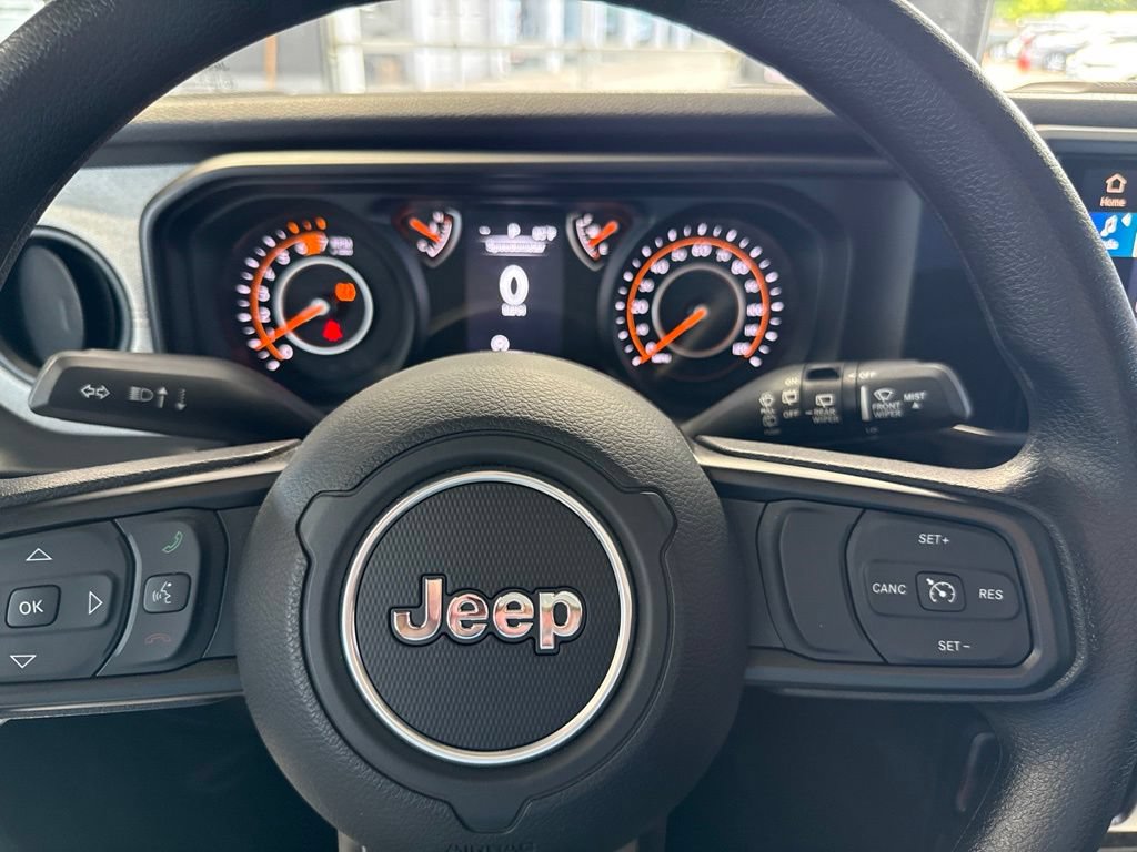 Used 2026 Jeep Wrangler Sport AWD/4WD image 23