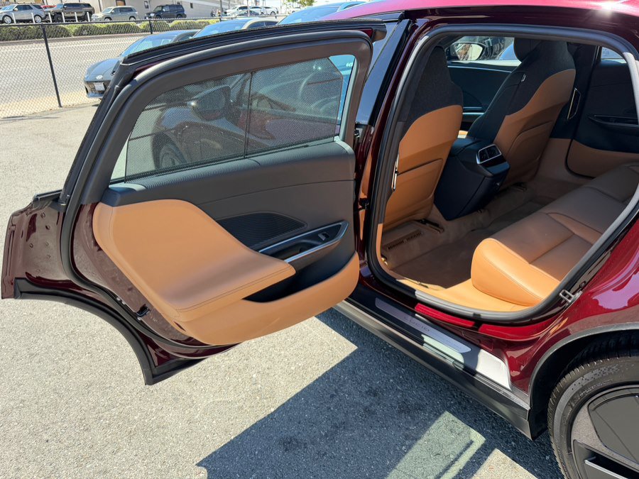 Used 2023 Lucid Air Touring AWD/4WD image 48