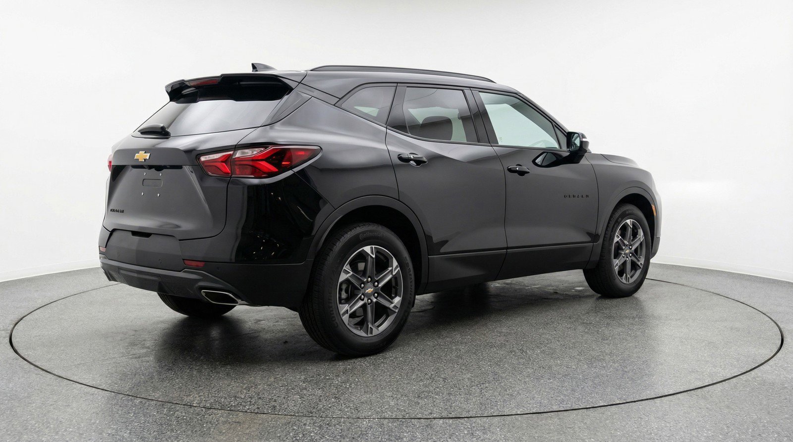 Used 2025 Chevrolet Blazer LT FWD image 9