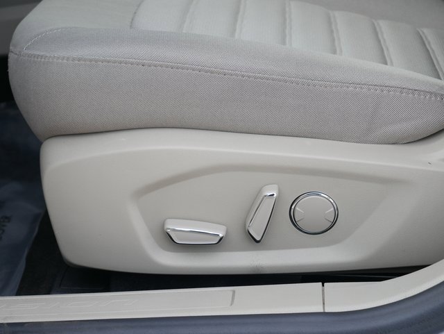 Used 2019 Ford Fusion SE image 13