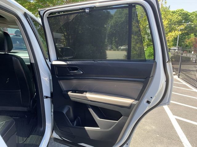 Used 2022 Volkswagen Atlas SEL R-Line AWD/4WD image 11