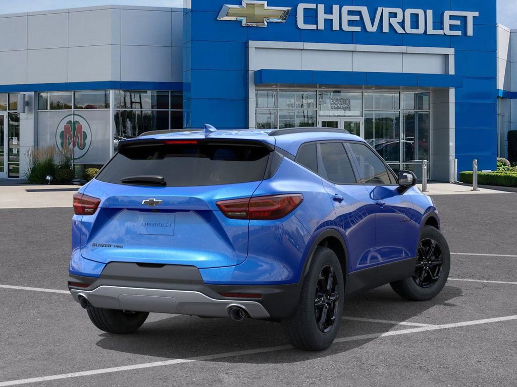 New 2025 Chevrolet Blazer LT w/ Convenience Package image 4