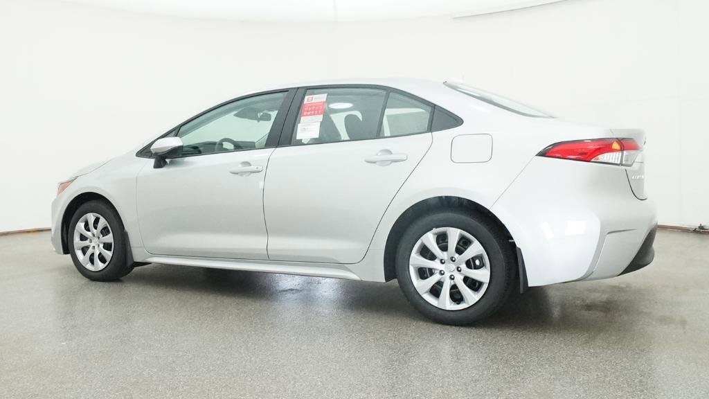 Used 2026 Toyota Corolla LE FWD image 16