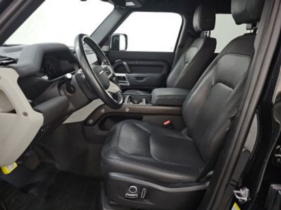 Used 2023 Land Rover Defender 130 X-Dynamic SE AWD/4WD image 5
