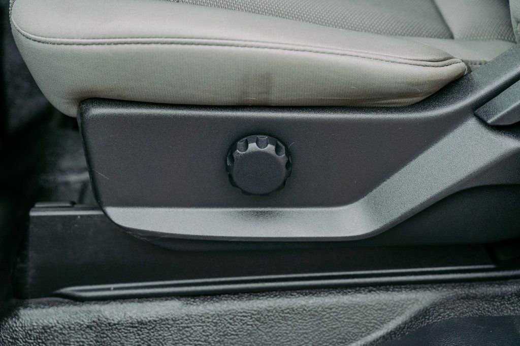 Used 2022 Ford F250 XL w/ Power Equipment Group image 15