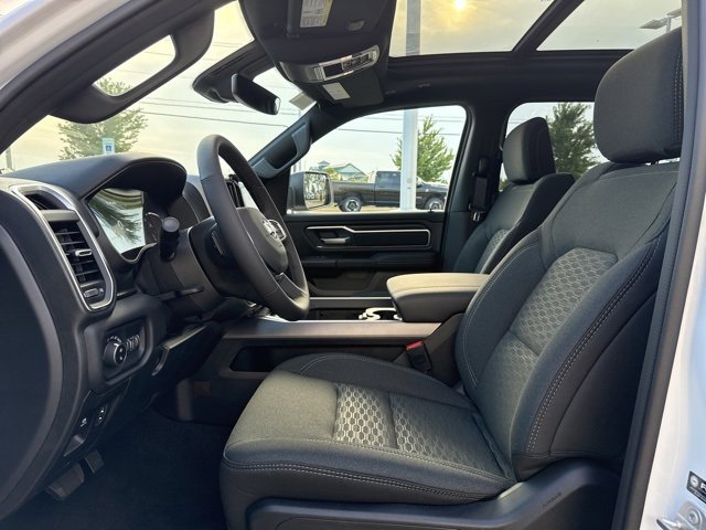 New 2026 RAM 1500 4x4 Crew Cab image 12