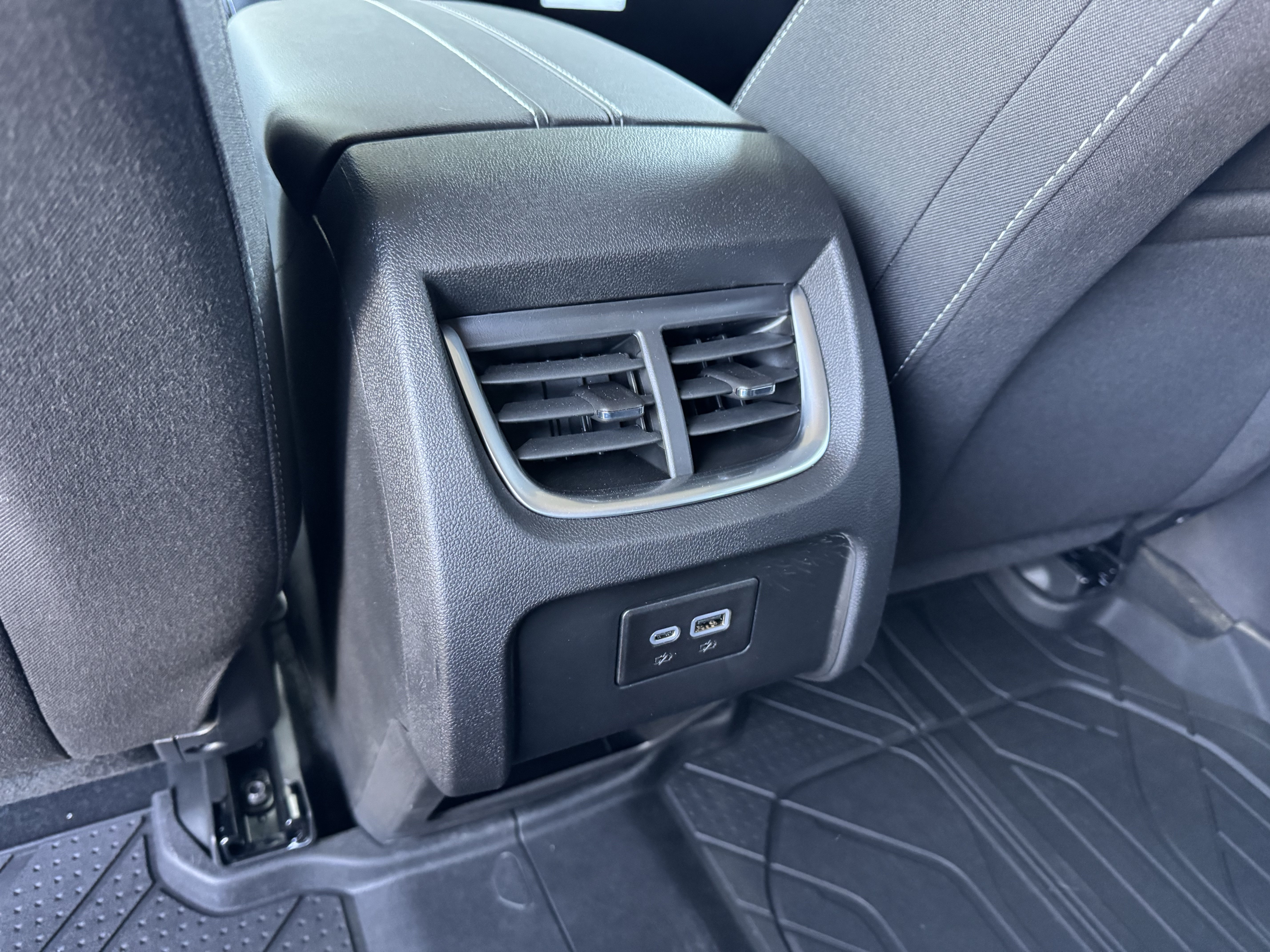 New 2026 Chevrolet Blazer LT w/ LPO, Floor Liner Package FWD image 16