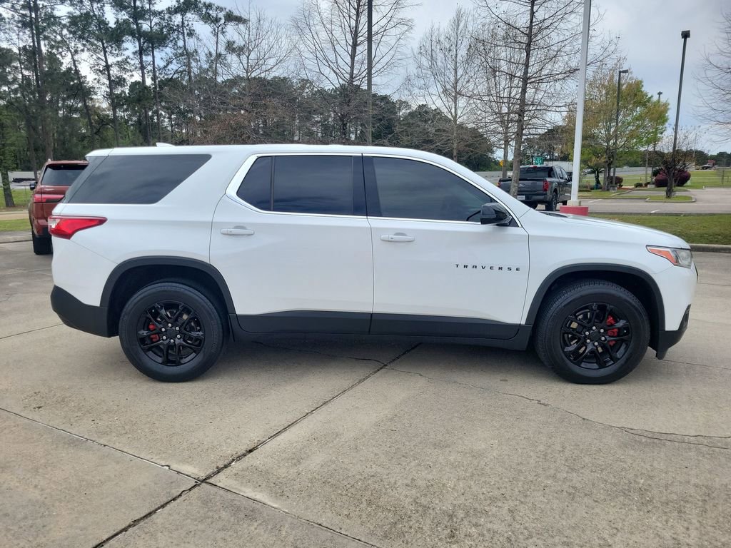 Used 2020 Chevrolet Traverse LS w/ LPO, Blackout Package image 9