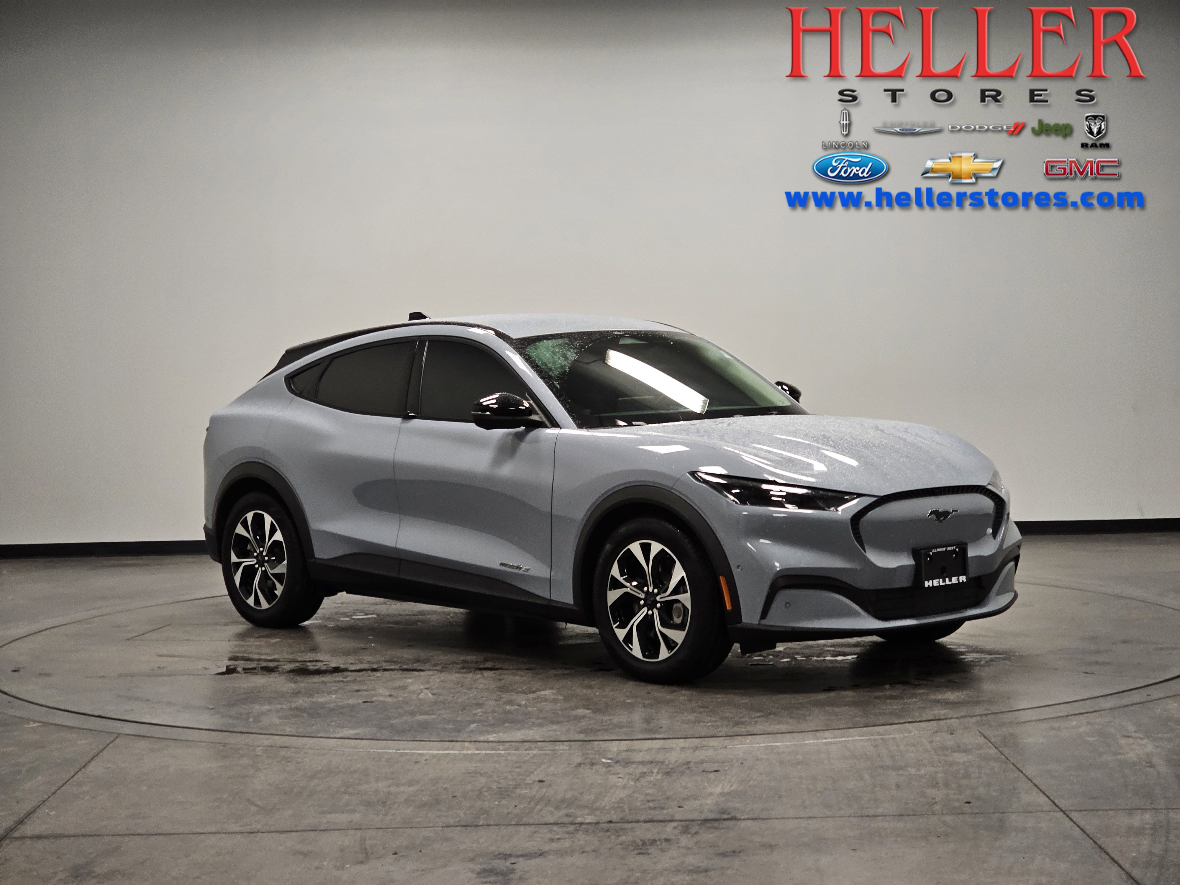 Used 2024 Ford Mustang Mach-E Select image 1