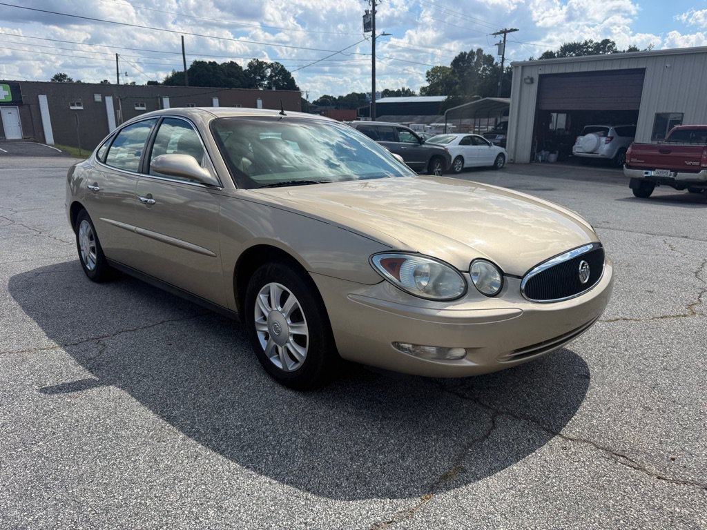 Used 2005 Buick LaCrosse CX w/ Silver Convenience Package FWD image 3