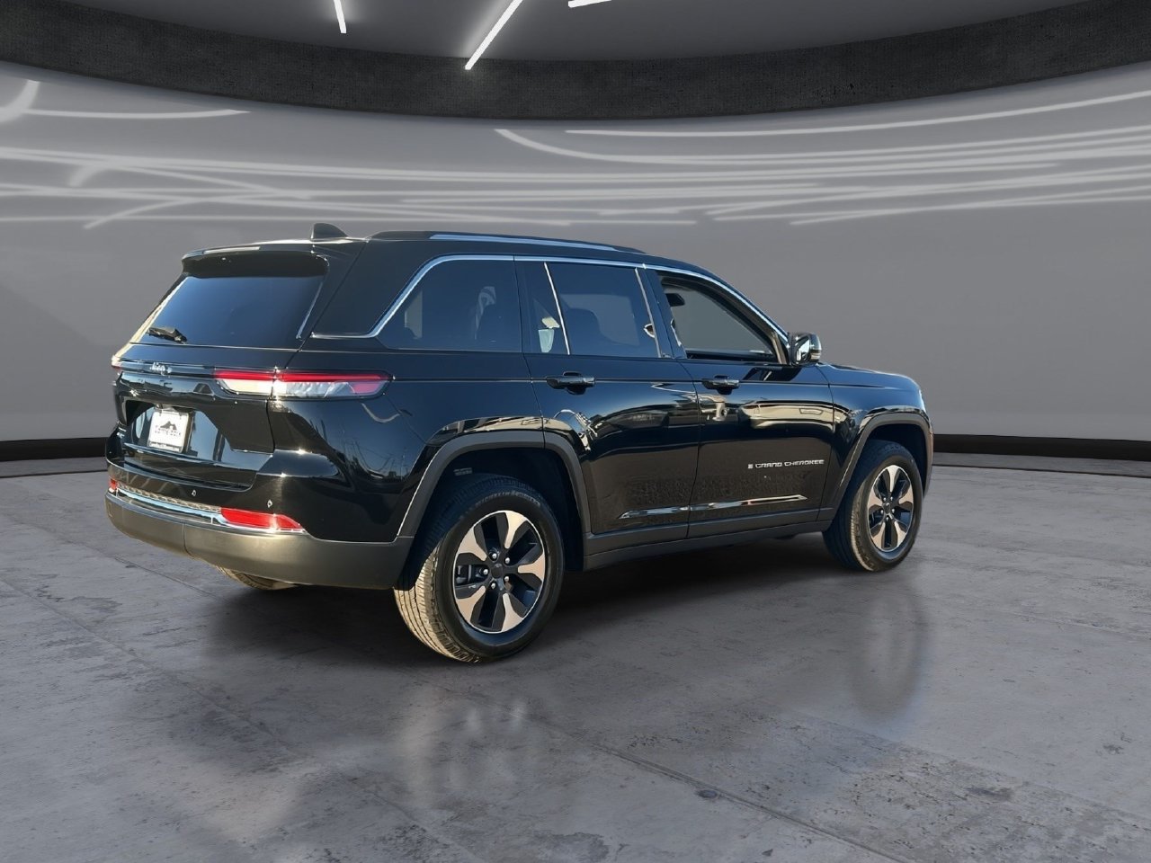 Used 2022 Jeep Grand Cherokee Limited 4xe AWD/4WD image 5