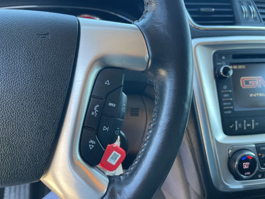 Used 2015 GMC Acadia SLT image 23