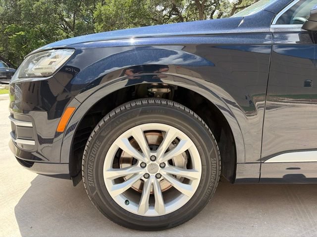 Used 2017 Audi Q7 3.0T Premium Plus w/ Premium Plus Package AWD/4WD image 3