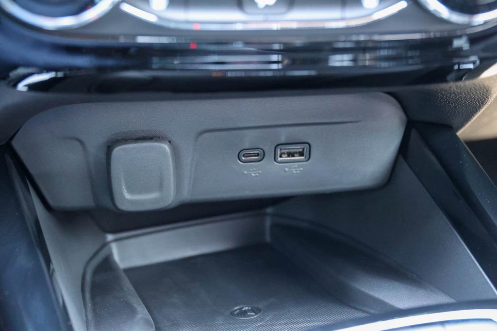 New 2026 Chevrolet Trax RS image 18