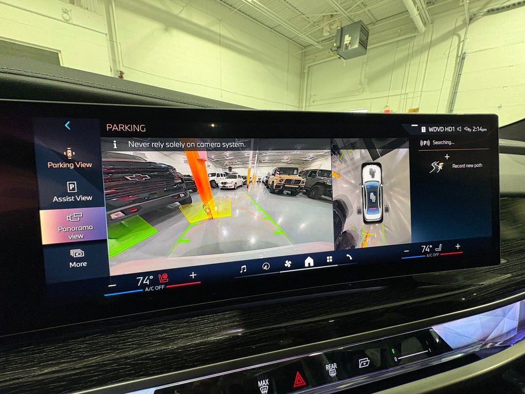 Used 2024 BMW i7 xDrive60 image 20