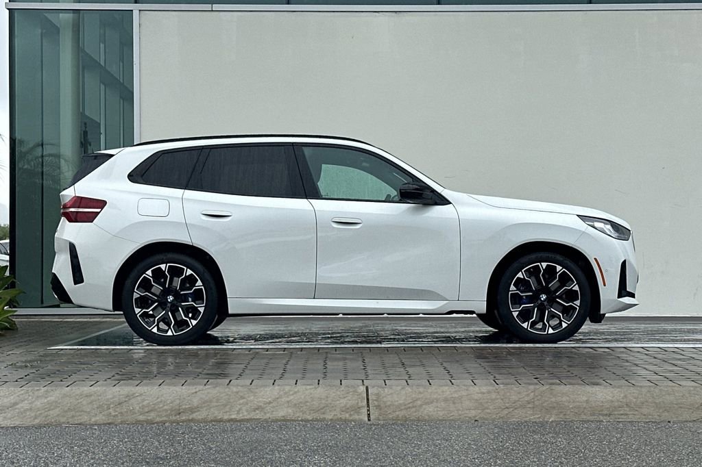 Used 2025 BMW X3 M50 image 2