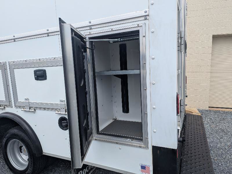 Used 2023 Chevrolet Express 4500 w/ Power Convenience Package RWD image 8