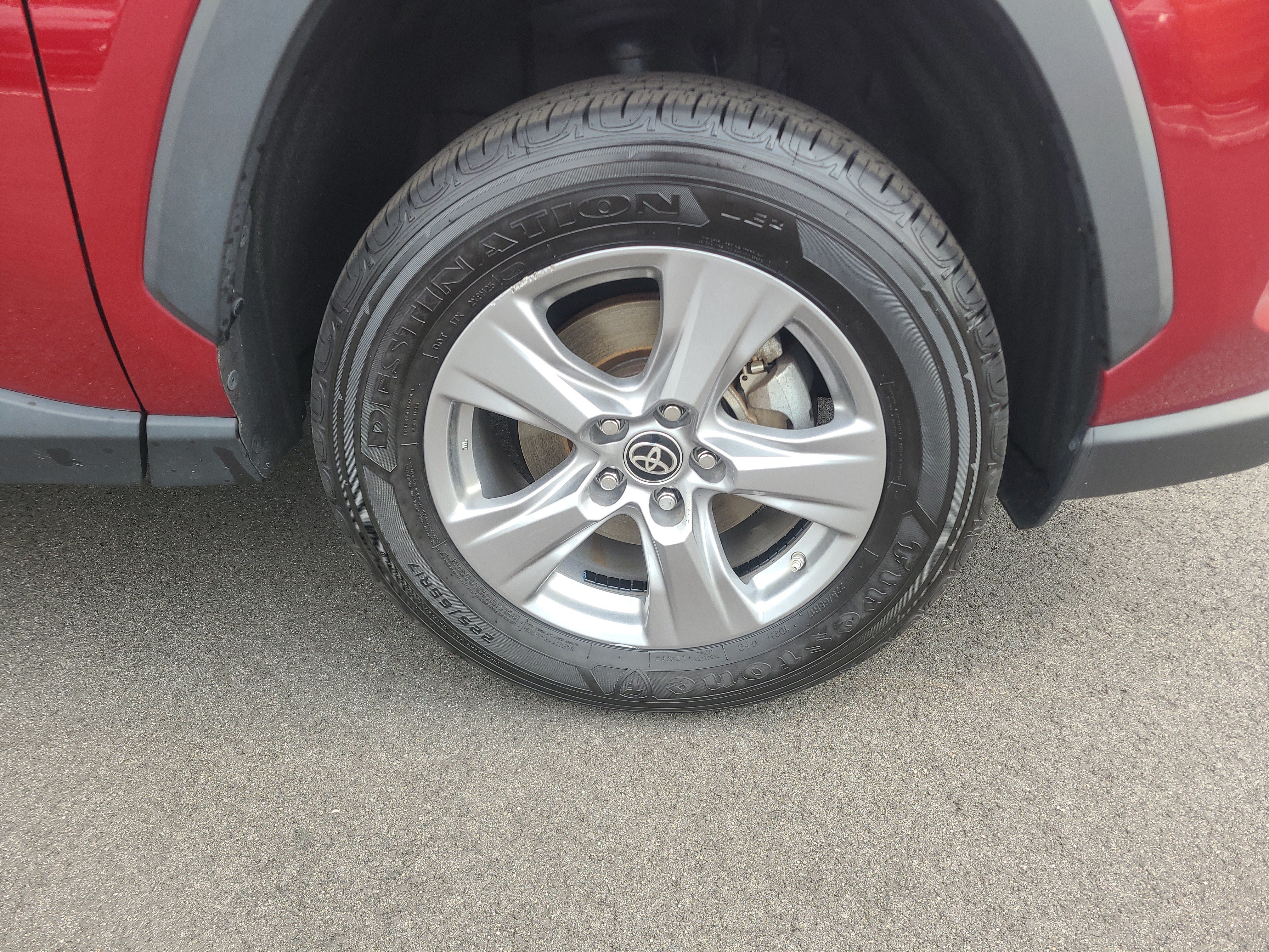 Certified 2024 Toyota RAV4 LE AWD/4WD image 12
