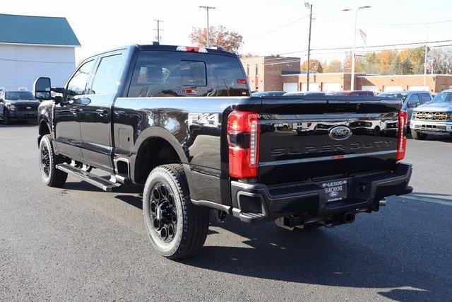 New 2026 Ford F250 Lariat w/ Black Appearance Package image 16