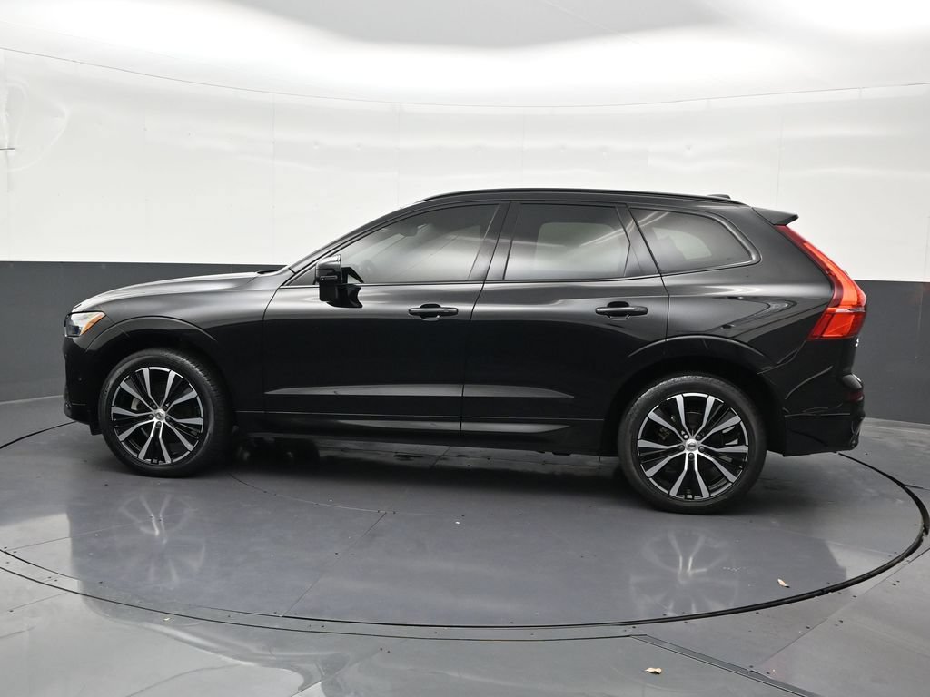 Certified 2024 Volvo XC60 B5 Plus w/ Protection Package Premier AWD/4WD image 2
