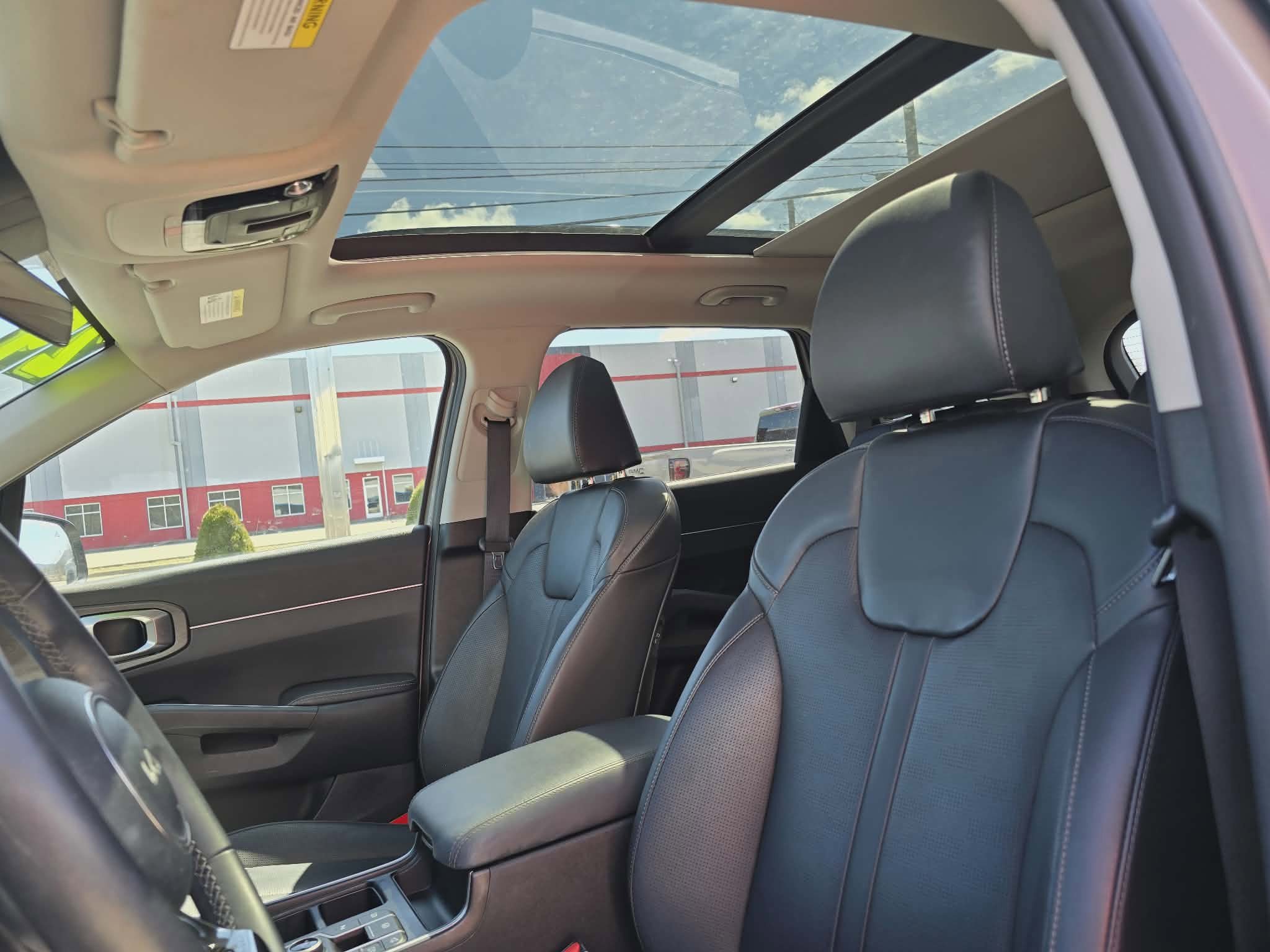 Used 2024 Kia Sorento X-Line EX image 13