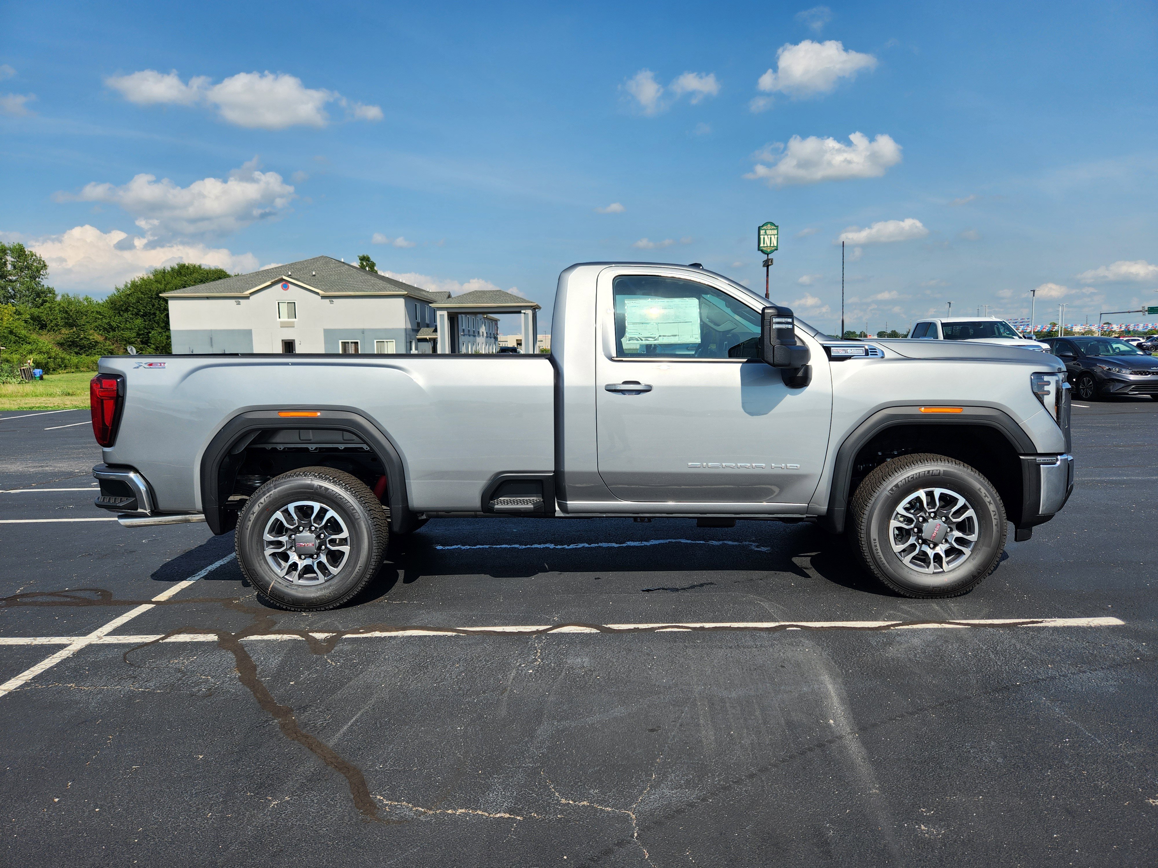 New 2025 GMC Sierra 2500 SLE w/ SLE Convenience Package image 6