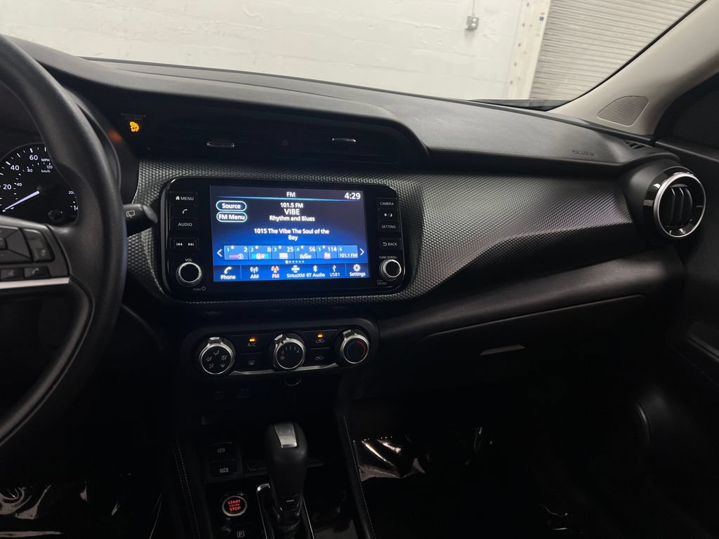 Used 2024 Nissan Kicks SV FWD image 18