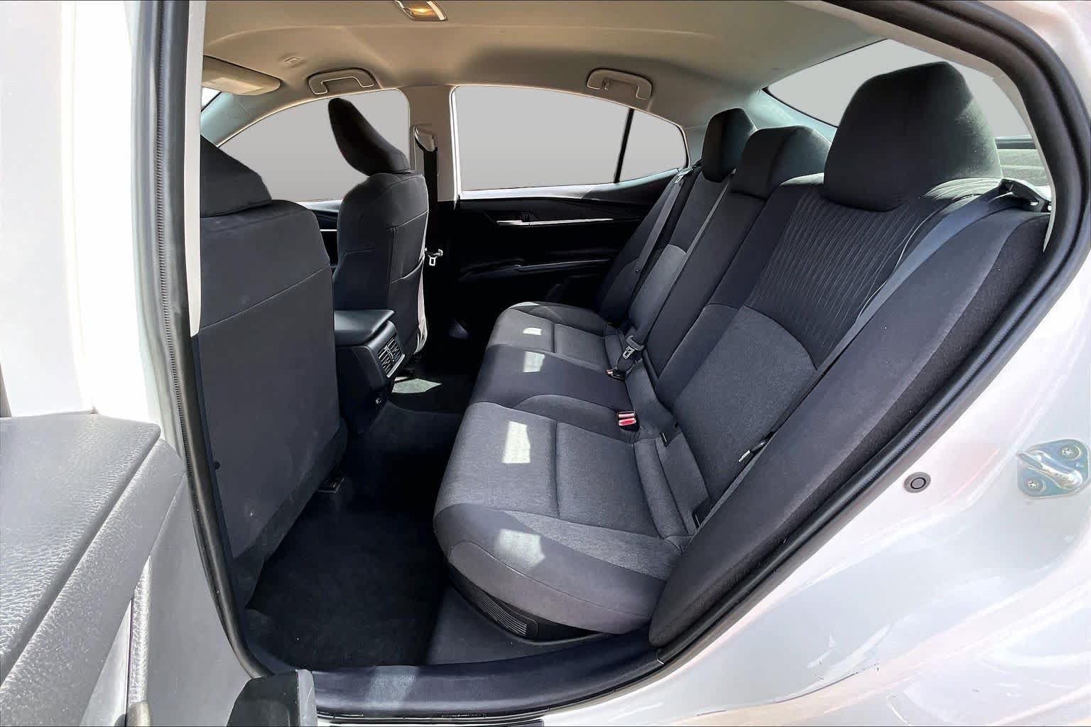 Used 2025 Toyota Camry LE FWD image 19