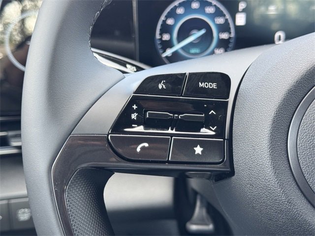 New 2025 Hyundai Elantra SEL image 19