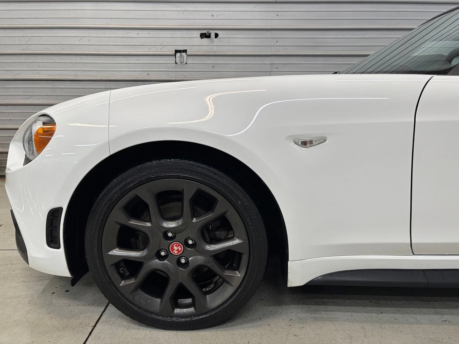 Used 2017 FIAT 124 Spider Abarth RWD image 4
