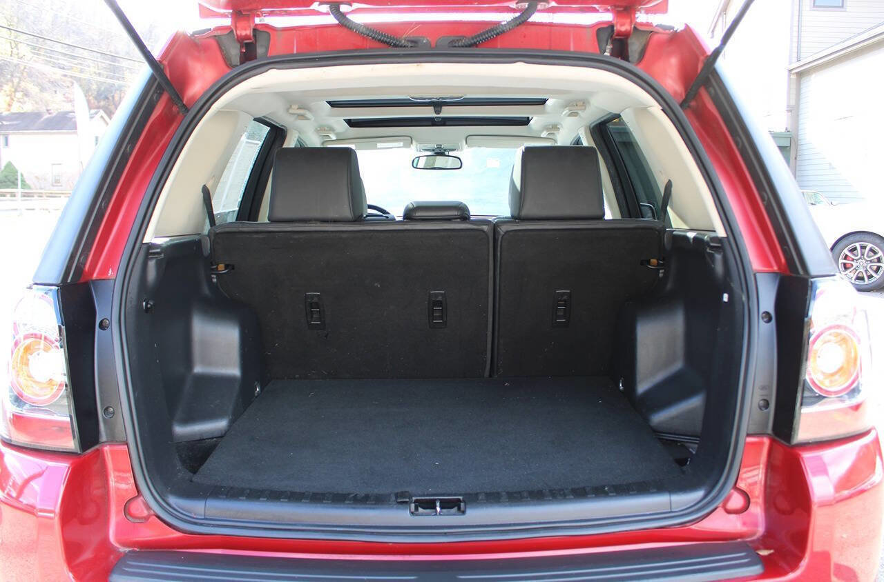 Used 2014 Land Rover LR2 HSE image 37