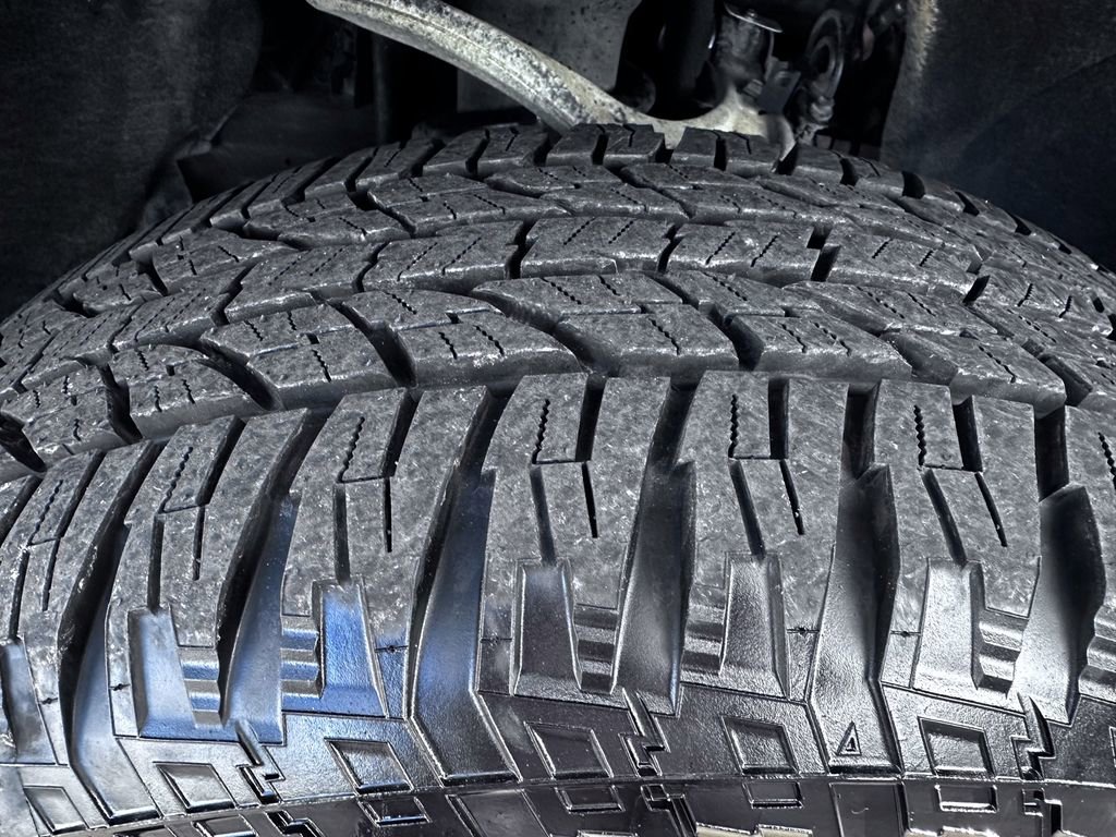 Used 2021 GMC Sierra 1500 AT4 image 14