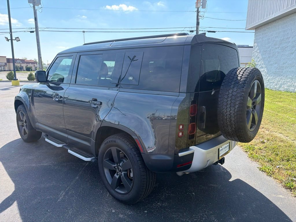 Used 2023 Land Rover Defender 110 SE AWD/4WD image 7