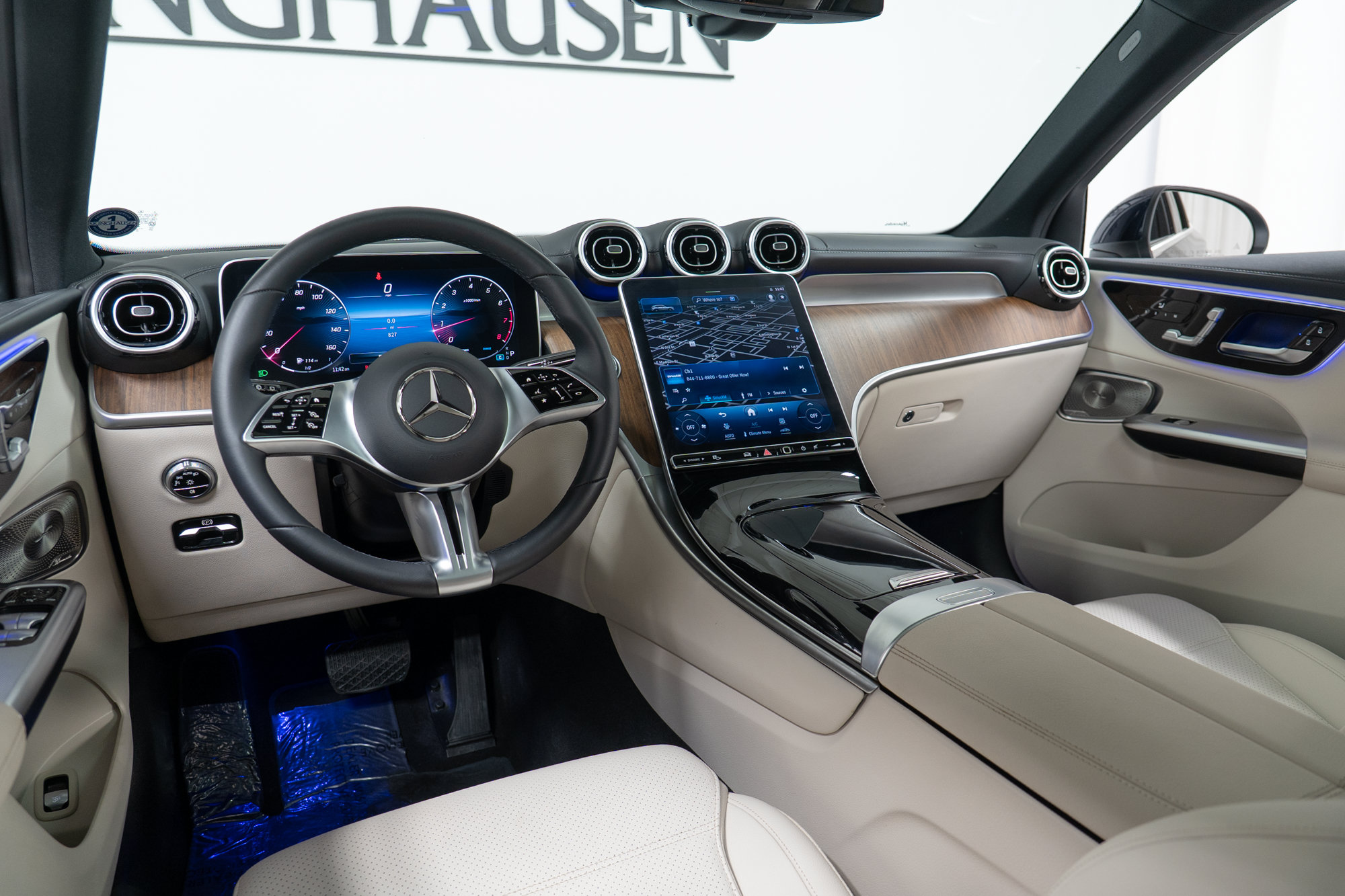 Certified 2024 Mercedes-Benz GLC 300 4MATIC image 16