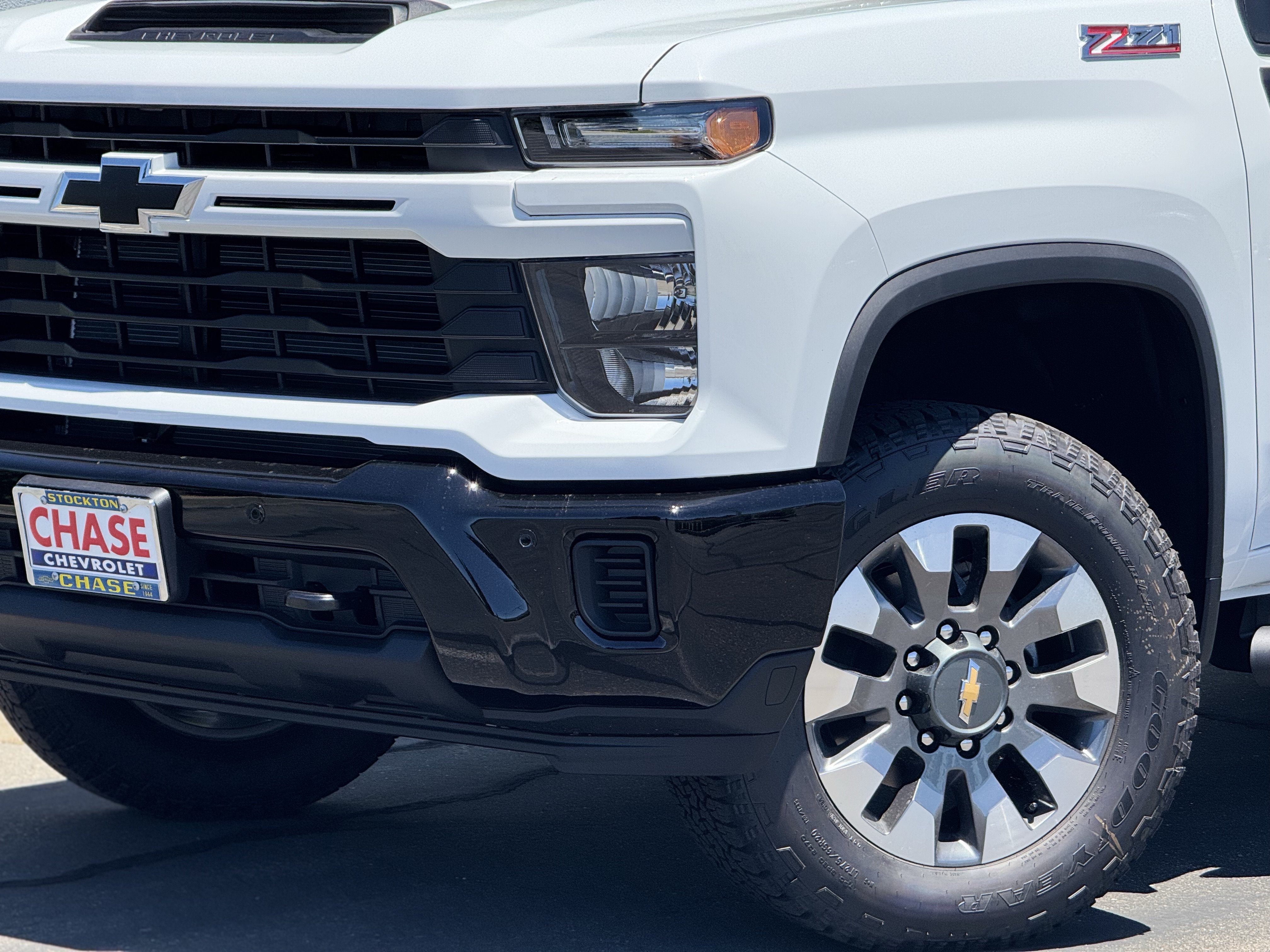 New 2026 Chevrolet Silverado 2500 Custom w/ Custom Value Package AWD/4WD image 3