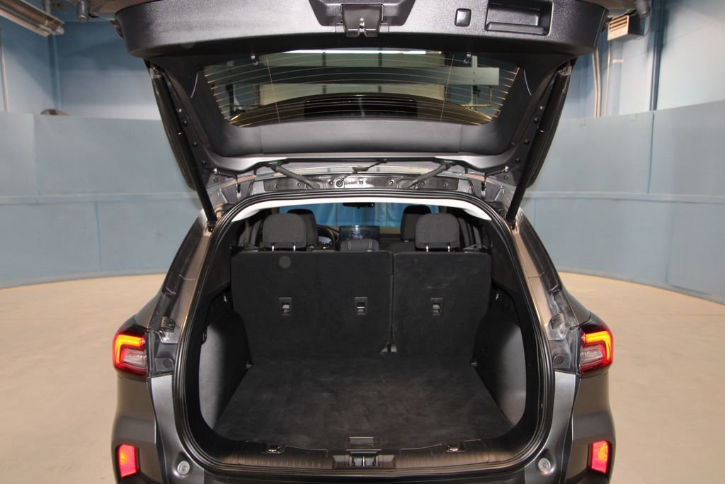 Used 2023 Ford Escape Active w/ Tech Pack #2 AWD/4WD image 36