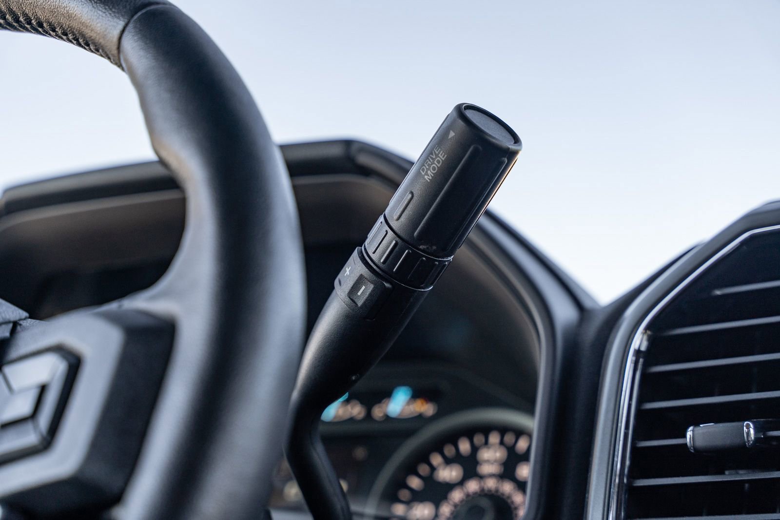 Certified 2020 Ford F150 XLT w/ Equipment Group 302A Luxury RWD image 25