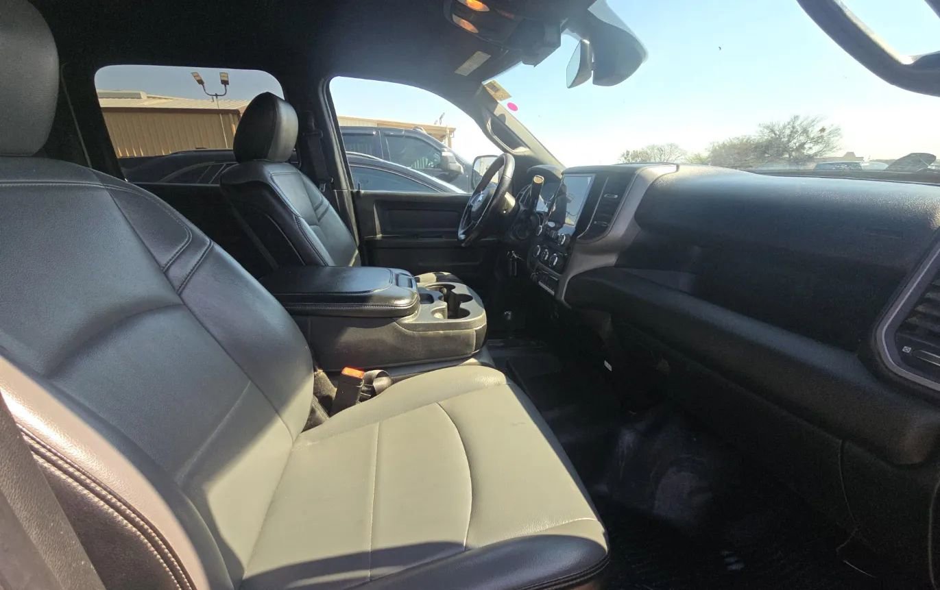 Used 2022 RAM 3500 Tradesman w/ Chrome Appearance Group image 6