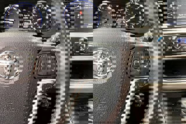 Used 2017 Toyota Highlander XLE image 24