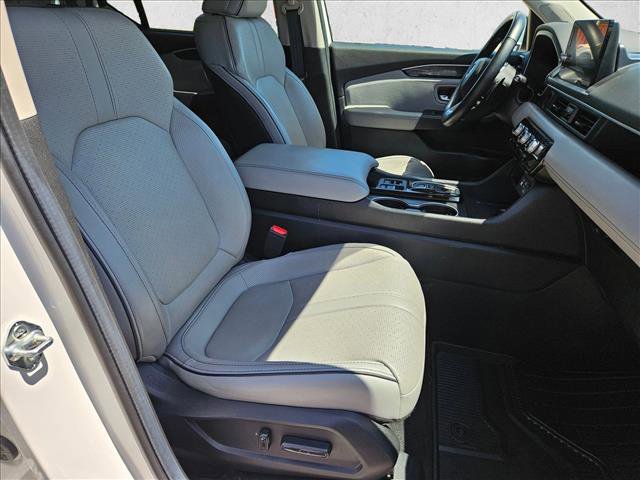 Used 2025 Honda Pilot Elite image 22