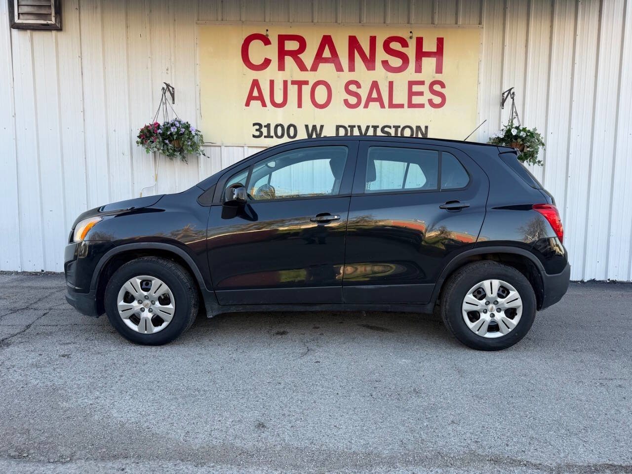 Used 2016 Chevrolet Trax LS w/ LPO, Cargo Package image 1