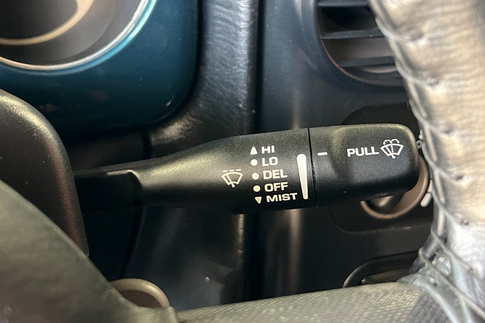 Used 2001 Chrysler PT Cruiser FWD image 32