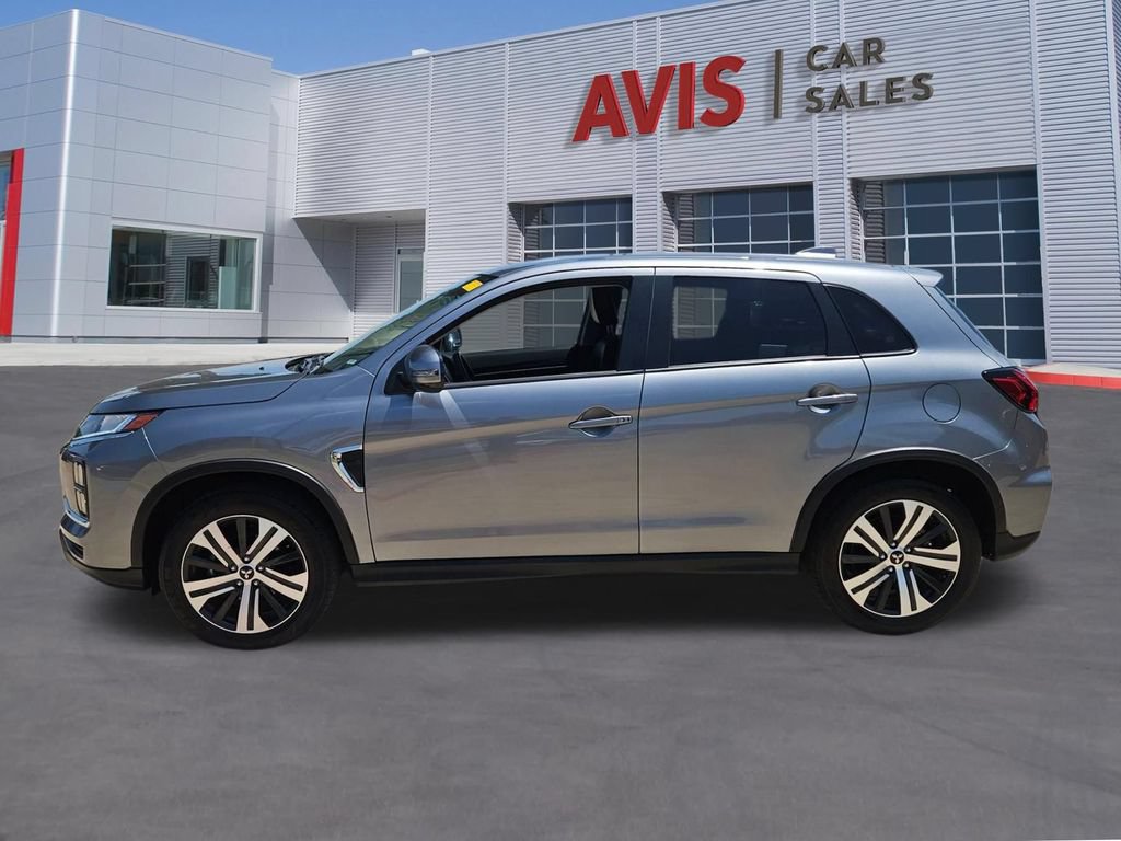 Used 2025 Mitsubishi Outlander Sport SE AWD/4WD image 2