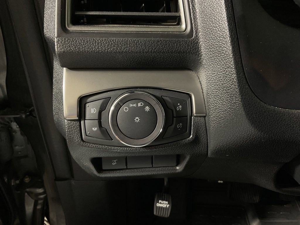 Used 2019 Ford Explorer XLT w/ Equipment Group 201A AWD/4WD image 29