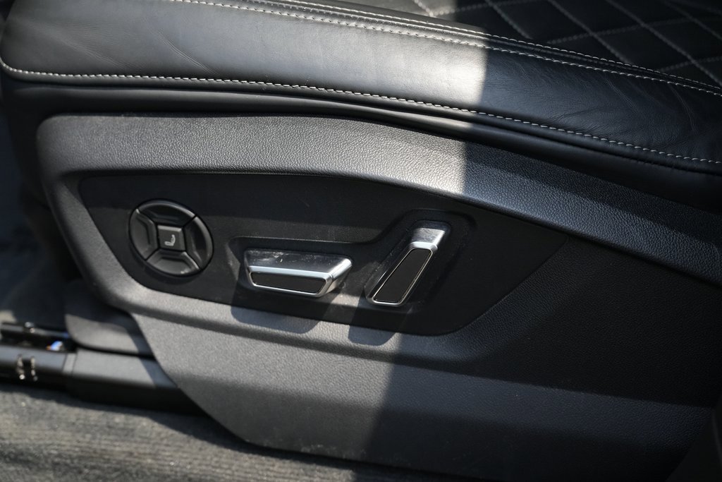 Used 2022 Audi SQ8 Prestige w/ Prestige Package image 31