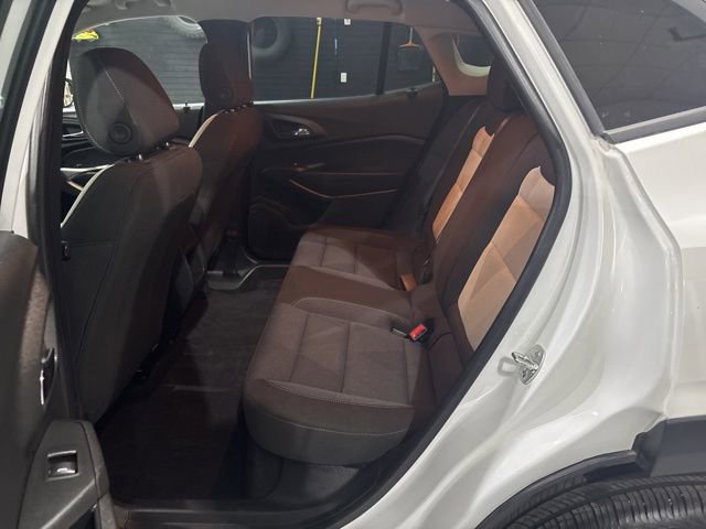 Used 2024 Chevrolet Trax LS w/ LS Convenience Package image 28